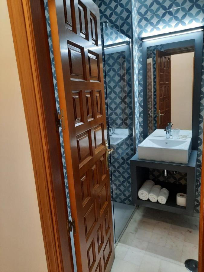 Hotel Mairena Майрена-дель-Алькор Экстерьер фото